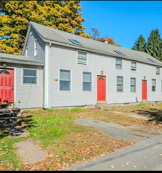 158 Summer St, Unit 160 summer street in Amherst, MA - Building Photo