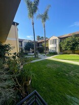 1019 Westmoreland Ave in Los Angeles, CA - Building Photo