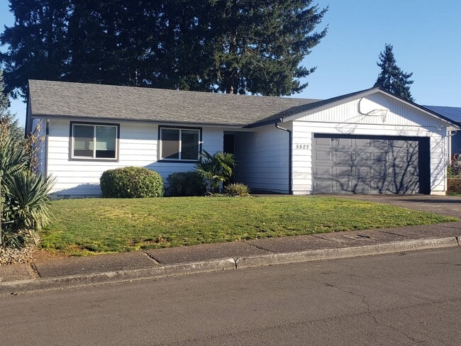 5522 Beechwood Ct S in Salem, OR - Building Photo - Building Photo
