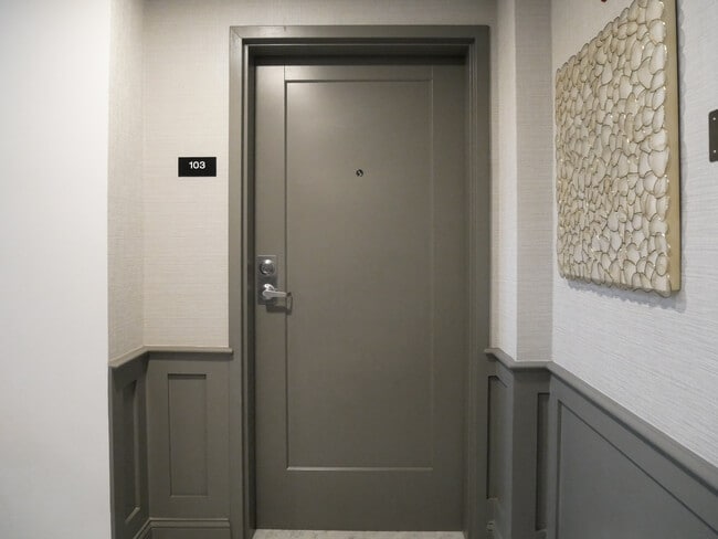 39 Herrick Rd, Unit 103 in Newton, MA - Building Photo - Building Photo