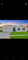 2707 Scarborough Dr in Kissimmee, FL - Building Photo