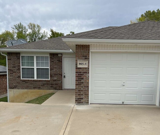 property at 905 W Gay St