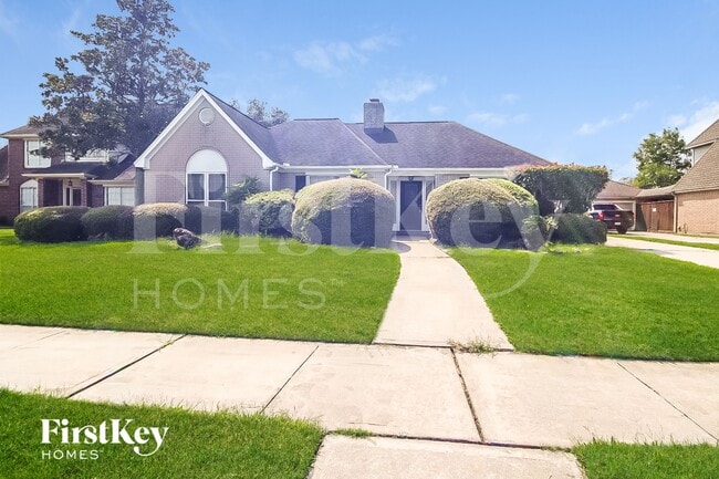 property at 2303 Prestwick Dr