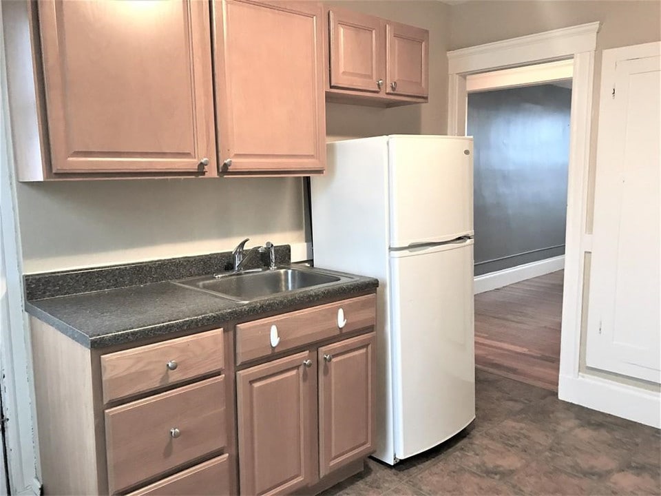 10 Brooks Park in Medford, MA - Building Photo