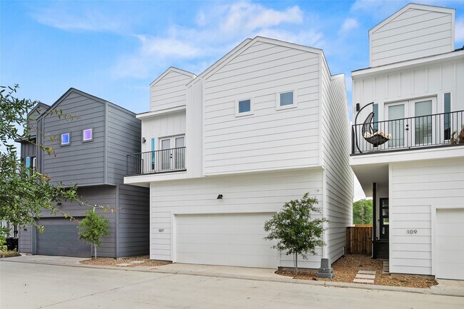 105 Tolima Dove St in Houston, TX - Building Photo - Building Photo