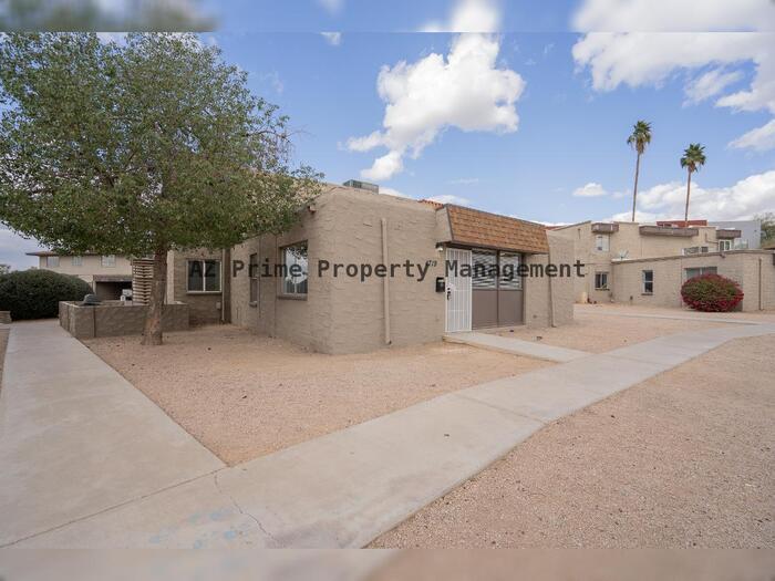 4719 E Belleview St in Phoenix, AZ - Building Photo