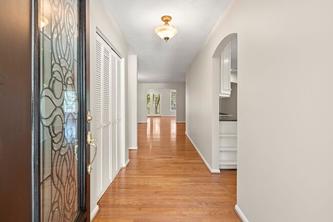 119 W Chippendale Dr in Mills River, NC - Building Photo - Building Photo