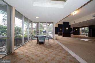 1030 E Lancaster Ave in Bryn Mawr, PA - Building Photo - Building Photo