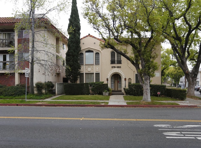 378 W California Ave in Glendale, CA - Building Photo - Building Photo