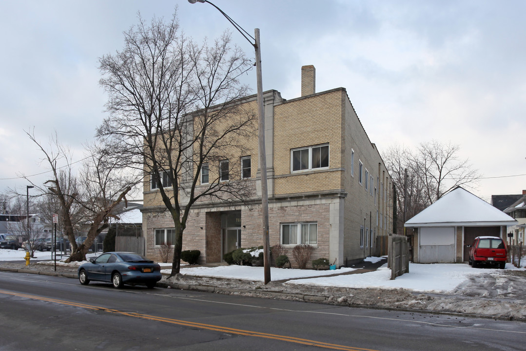 733 Portland Ave in Rochester, NY - Building Photo