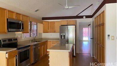 94-396-396 Makalu Loop in Mililani, HI - Building Photo - Building Photo