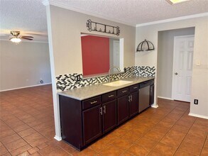 3640 Bass Loop in Round Rock, TX - Foto de edificio - Building Photo
