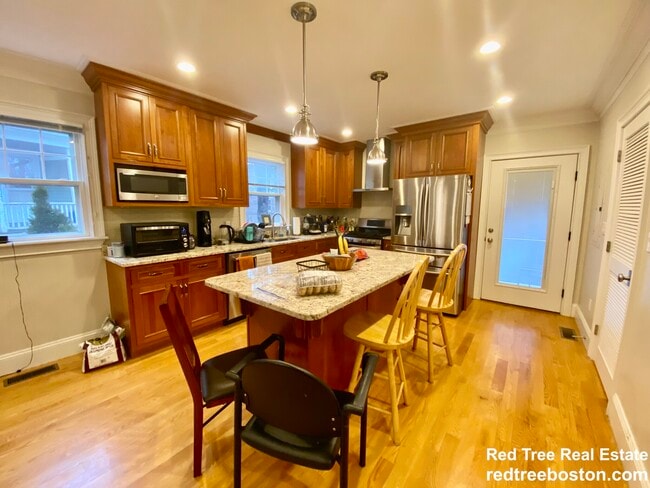 7 Acron Rd, Unit 1