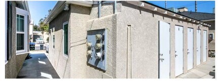 1004 W Clark Ave in Burbank, CA - Building Photo - Building Photo