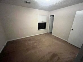 650 Old Corinth Rd in Cumming, GA - Building Photo - Building Photo