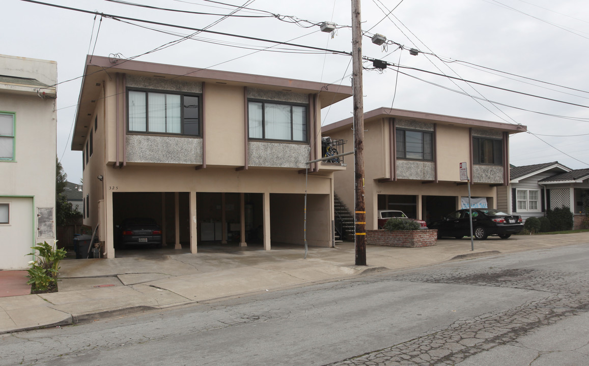 325 Chapman Ave in San Bruno, CA - Building Photo