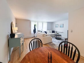 6 Grandview Dr in Farmington, CT - Building Photo - Building Photo