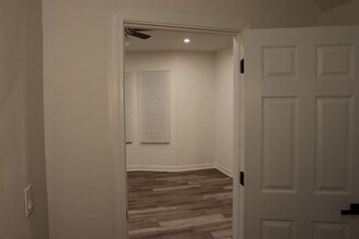1704 9th St, Unit Unit 1 in Rockford, IL - Building Photo - Building Photo