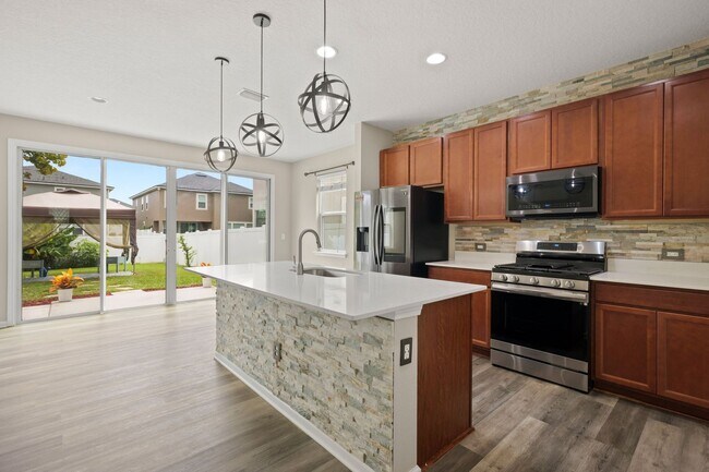 6655 Azalea Park Rd in Jacksonville, FL - Foto de edificio - Building Photo