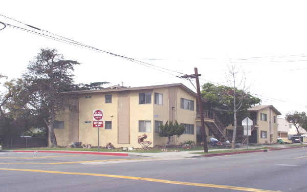 1599 E 23rd St in Signal Hill, CA - Building Photo