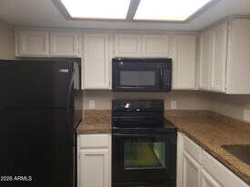 11832 N Saguaro Blvd in Fountain Hills, AZ - Building Photo