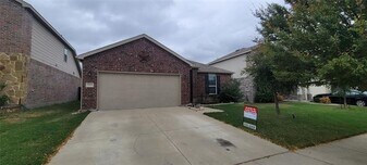 2433 Simmental Rd in Fort Worth, TX - Building Photo