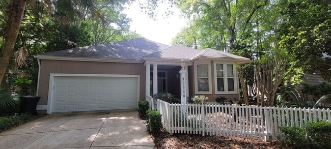 property at 10050 SW 52nd Rd