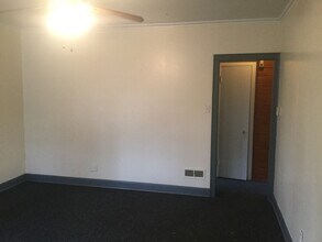 4186 N Toronto St in Milwaukee, WI - Building Photo - Building Photo