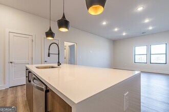 112 Rogers St NE in Atlanta, GA - Building Photo - Building Photo