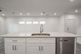 4436 Aledo St in Houston, TX - Building Photo - Building Photo