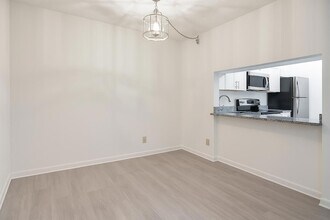 209 Foxtail Dr, Unit D2 in Greenacres, FL - Foto de edificio - Building Photo