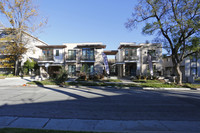 125 Hulburt St in Pasadena, CA - Foto de edificio - Building Photo