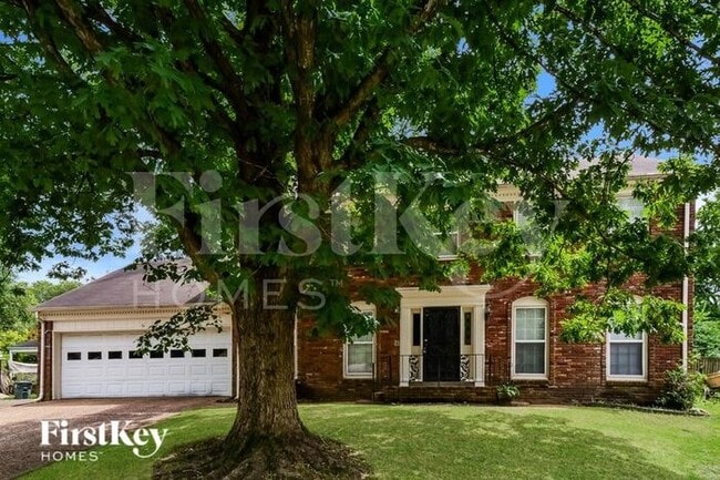 property at 5585 Fair Cove