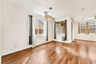 1537 Moss View Ct in Henderson, NV - Building Photo - Building Photo