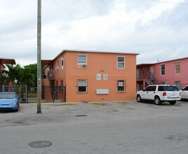 308-316 SW 4th Ave in Homestead, FL - Building Photo - Building Photo