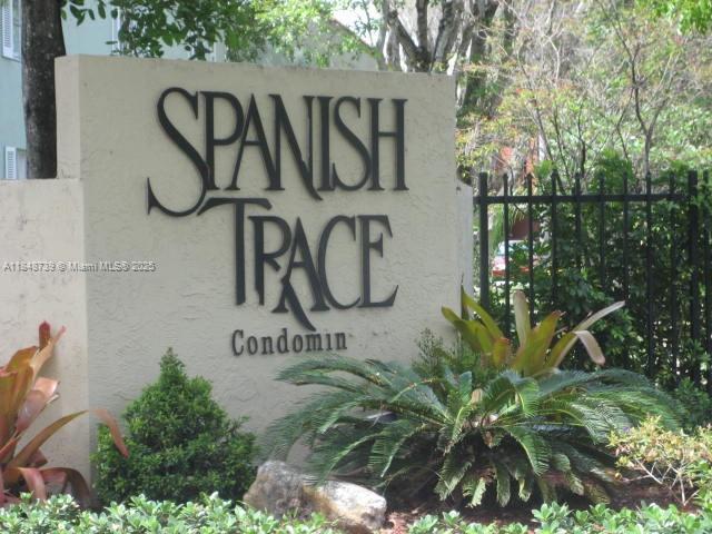 10748 N Kendall Dr in Miami, FL - Building Photo - Building Photo