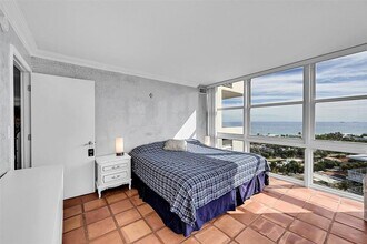 2841 N Ocean Blvd, Unit 1801 in Fort Lauderdale, FL - Foto de edificio - Building Photo