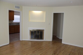 442 S College Ave in Claremont, CA - Building Photo - Building Photo