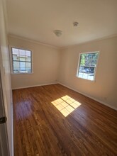 13644 Leadwell St in Los Angeles, CA - Building Photo - Building Photo