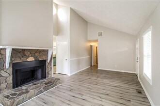 2314 Tapanzee Ln in Lawrenceville, GA - Building Photo - Building Photo