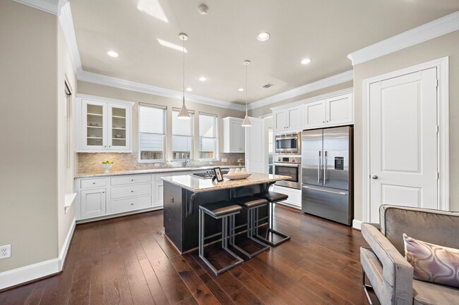 property at 4533 Polk St