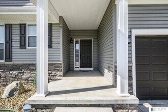 7822 S 184th Ave in Omaha, NE - Building Photo - Building Photo