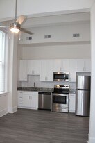 114 W Court St in Woodstock, VA - Building Photo