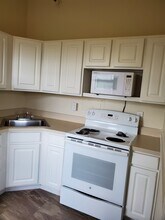 1402 Beacon St in Brookline, MA - Foto de edificio - Building Photo