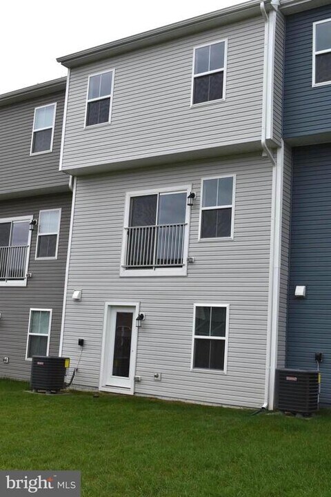 119 Brashear Ct in Martinsburg, WV - Building Photo