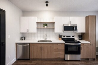 4618 Douglas St, Unit ID1463131P in Omaha, NE - Foto de edificio - Building Photo