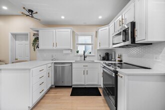 124 Washington St in Woburn, MA - Building Photo - Building Photo