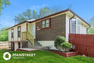 1501 N Aztec Ave in Independence, MO - Building Photo - Building Photo