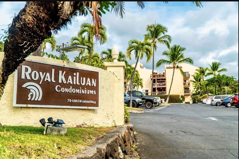 75-5863-5863 Kuakini Hwy in Kailua Kona, HI - Building Photo