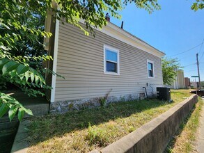 2354 N Pierce Ave in Springfield, MO - Building Photo - Building Photo